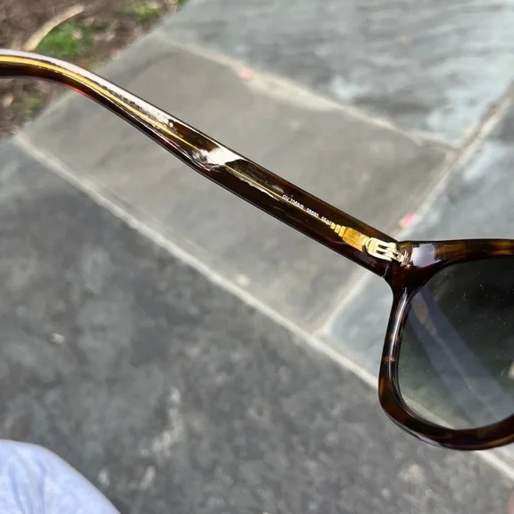 Brand new GIVENCHY Gv 7068/S Sunglasses - Picture 4 of 7